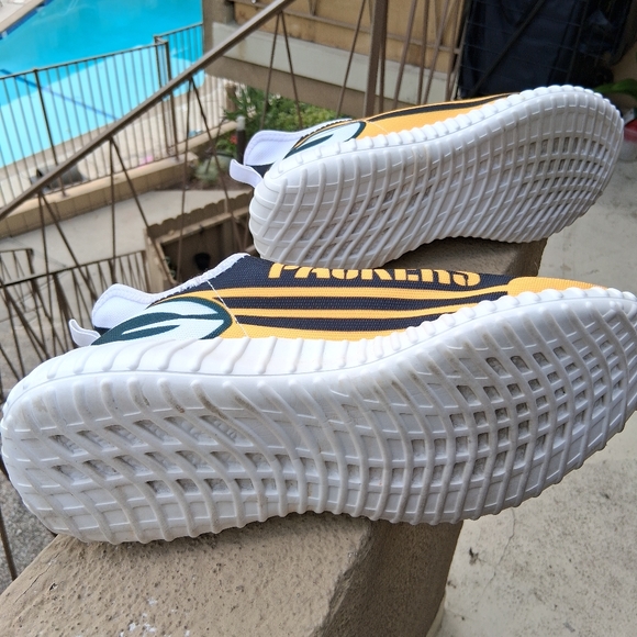 Fanatics Green Bay Packers Sneakers, Mens Size 11 - Picture 8 of 8